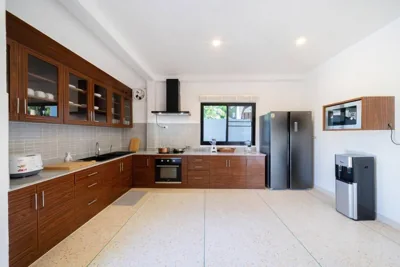 Golden Sands Villa only 15 minutes walk to beach – Photos 10